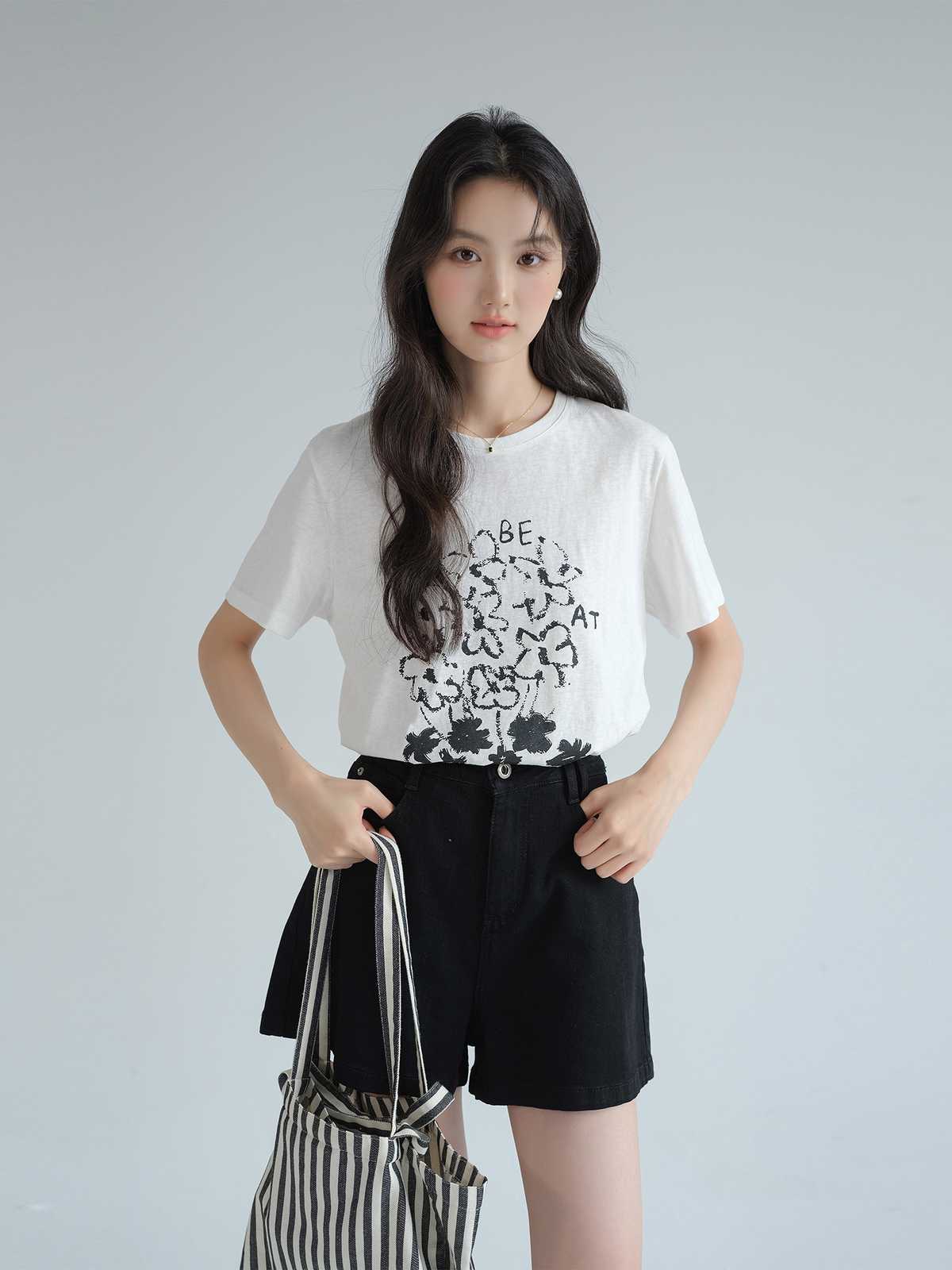 カットソー お花モチーフ平和メッセージ入りカットソー