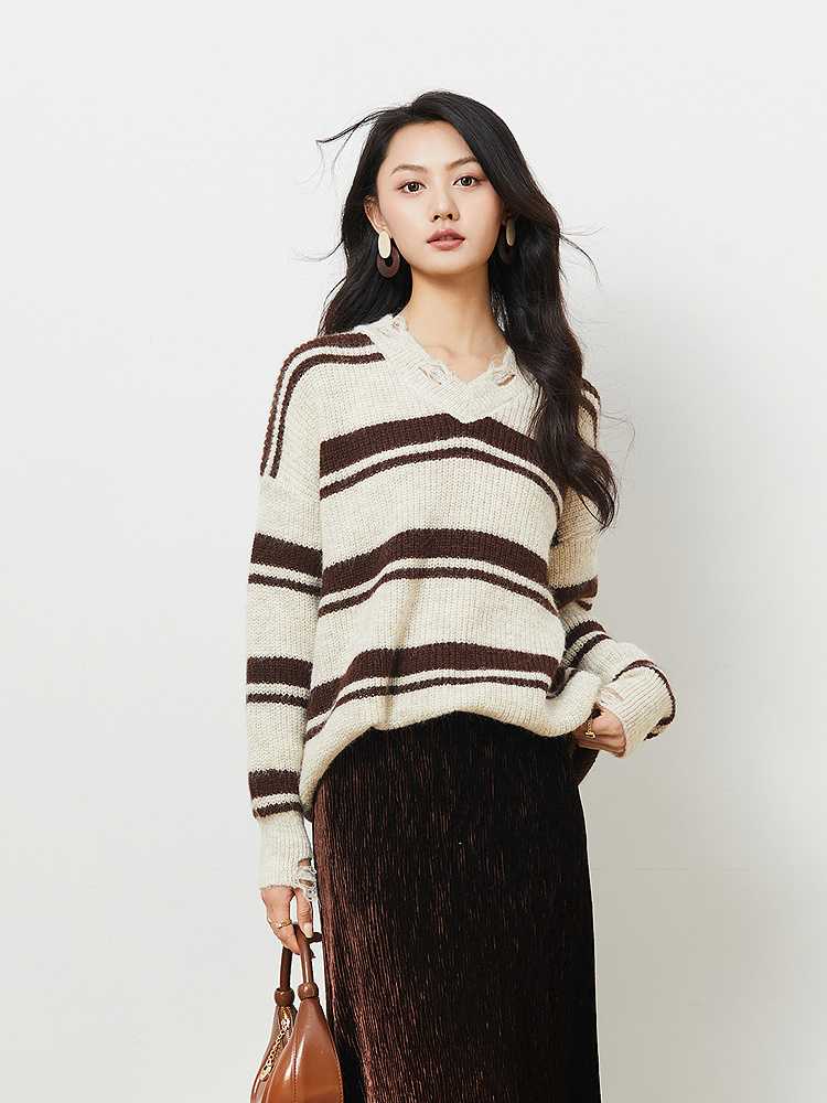 カットソー 風合い豊かな縞模様ゆったりニット