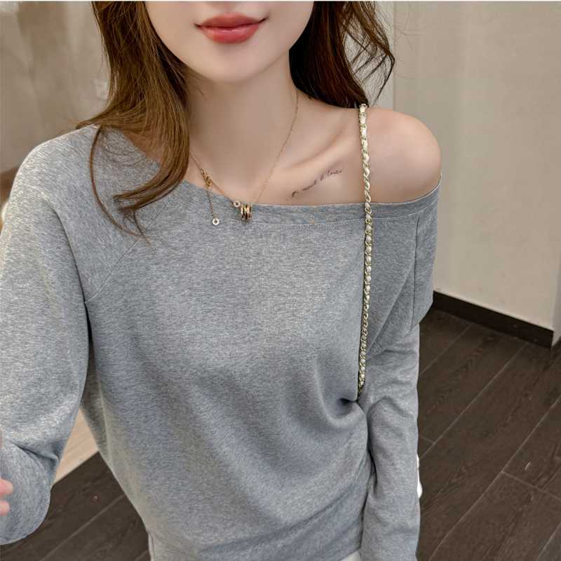 カットソー 肩見せ優雅ボートネックカットソー