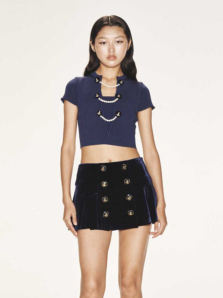 今っぽスタイルが完成！クロップド丈カットソーで叶える軽やか美人コーデ20選