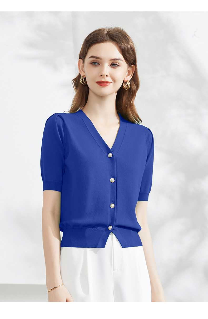 カットソー 上品輝く宝石ボタンVネックカットソー