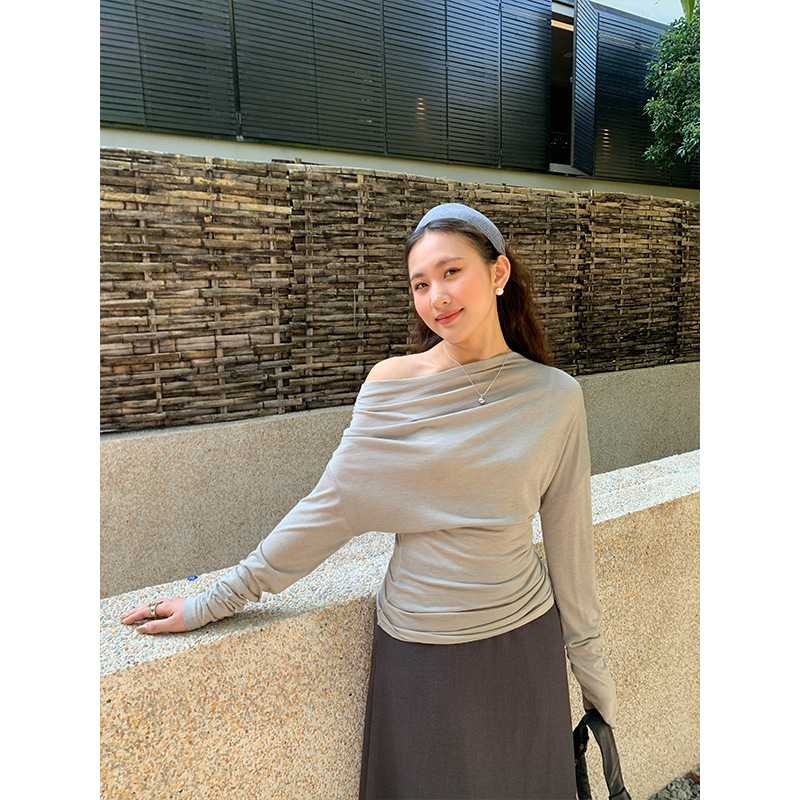 カットソー すっきり肩見せボートネック