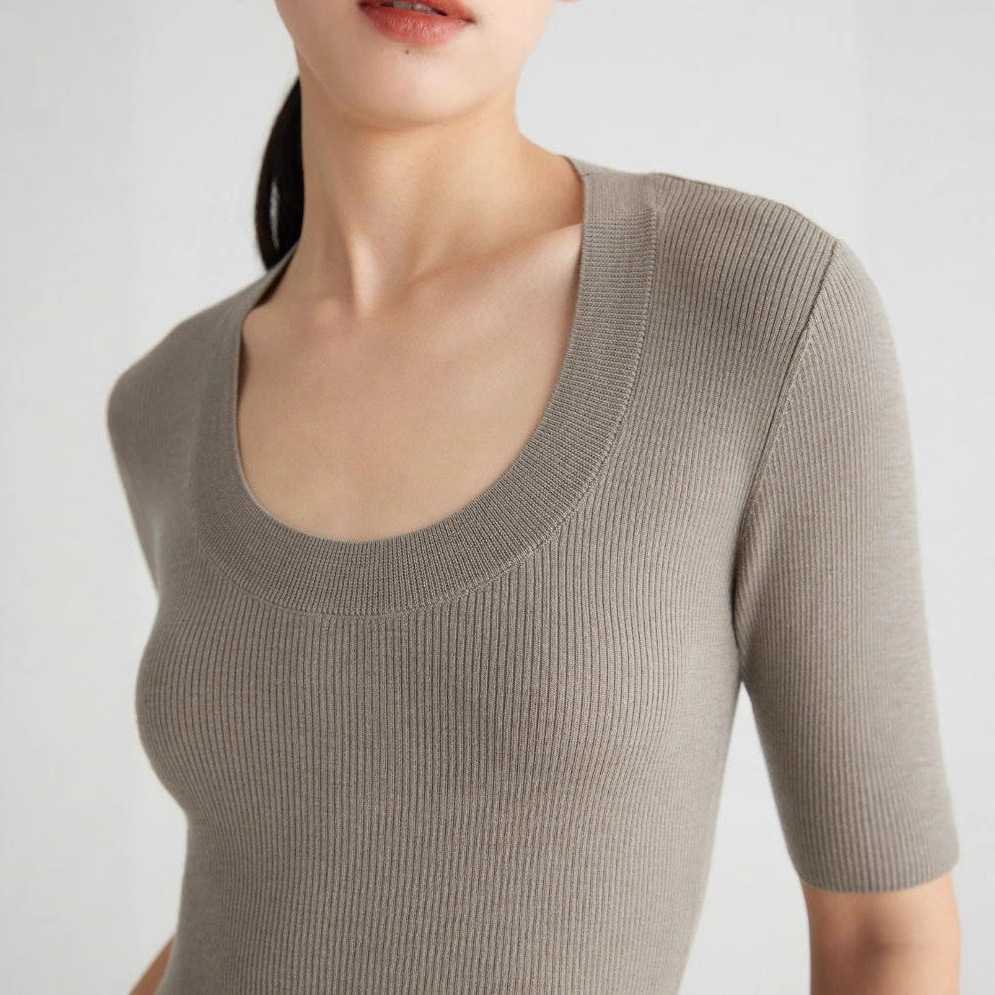 カットソー 優美なスクエアネック半袖リブニット