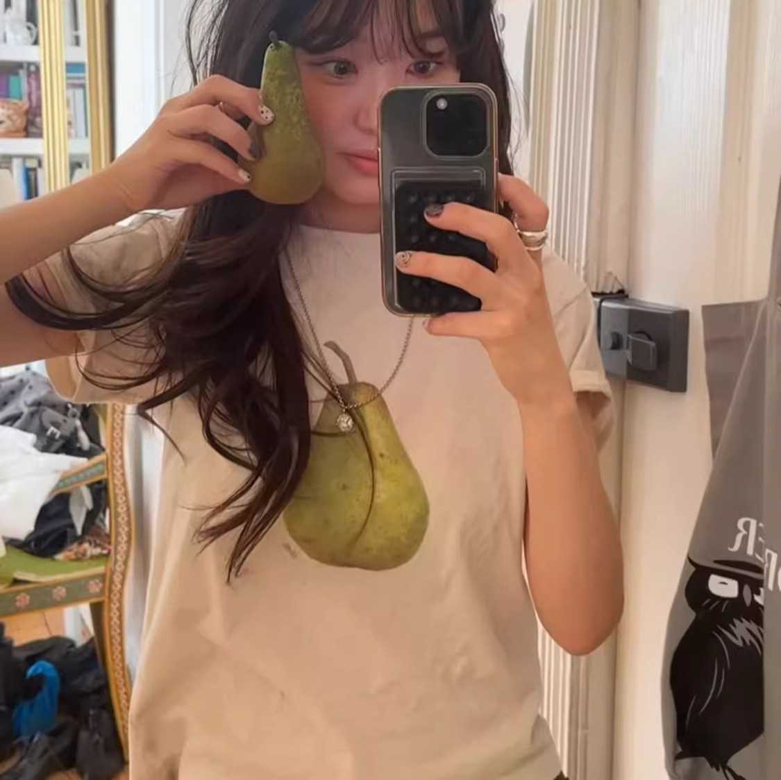 カットソー 洋梨プリント半袖カットソー