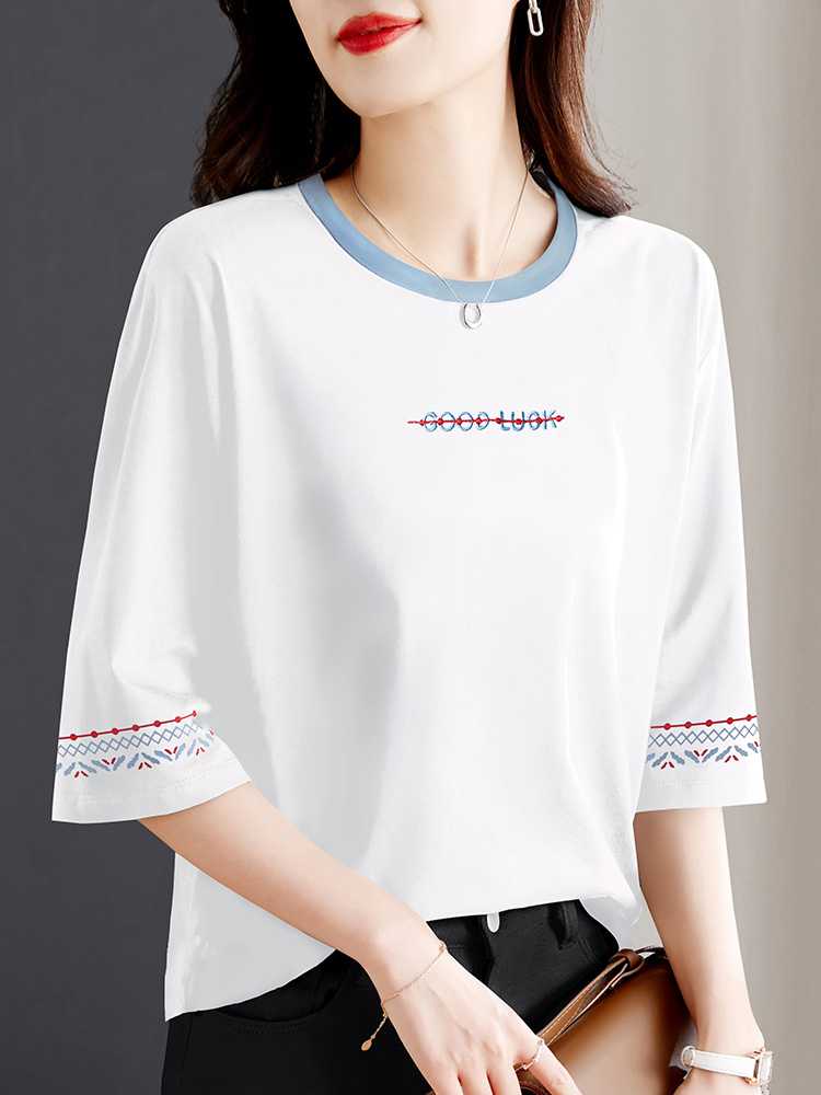 カットソー 彩り刺繍入り丸首カットソー