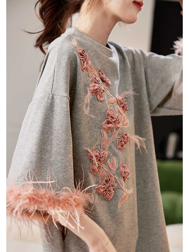 カットソー 花刺繍羽飾り袖カットソー