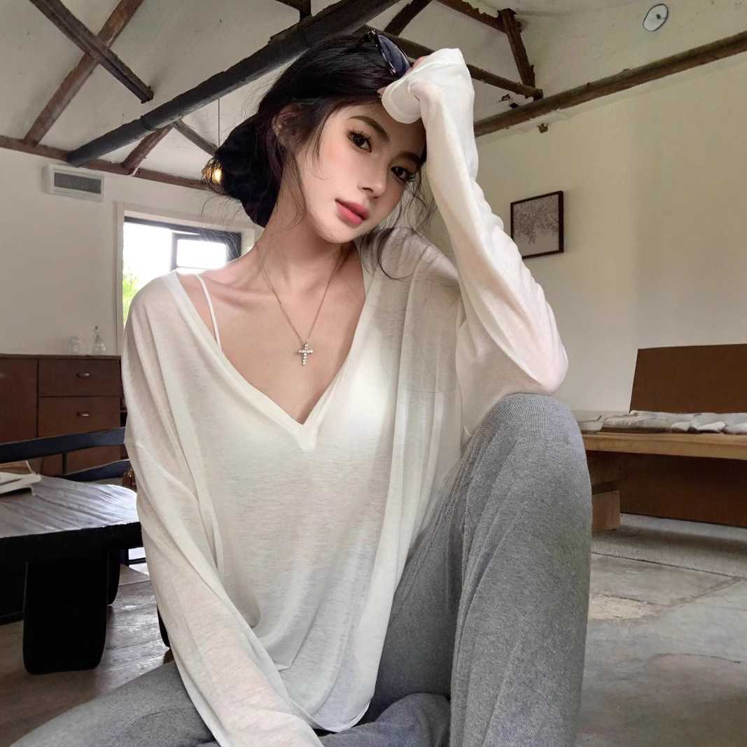 カットソー シンプル深みVネックゆったりカットソー