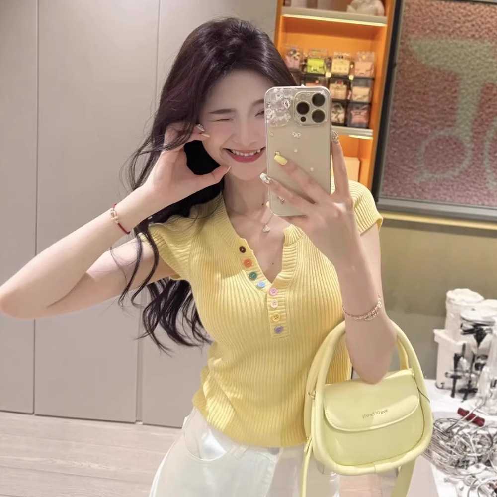 カットソー 彩りボタン リブ編み 半袖ニット