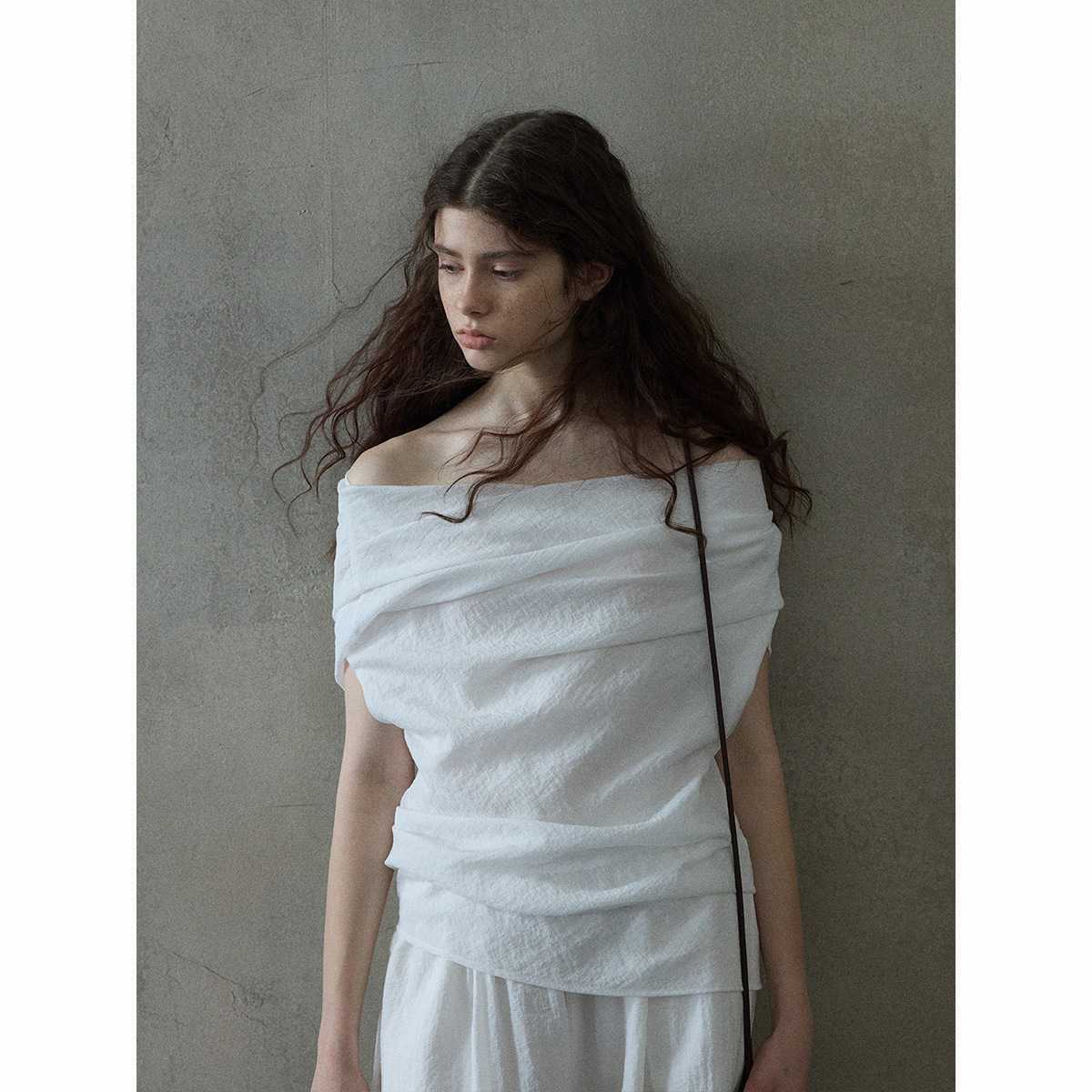 カットソー 柔らか素材のドレープボートネック