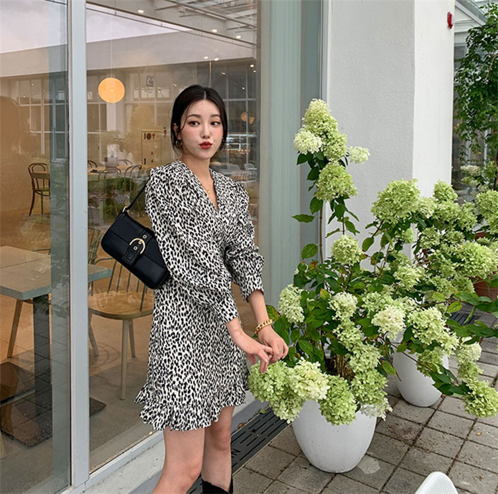 カットソー Vネック豹柄ワンピース 春夏ウエストシェイプ上品ミニ丈