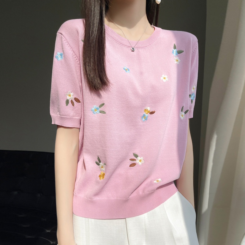 カットソー 小花刺繍ニットプルオーバー