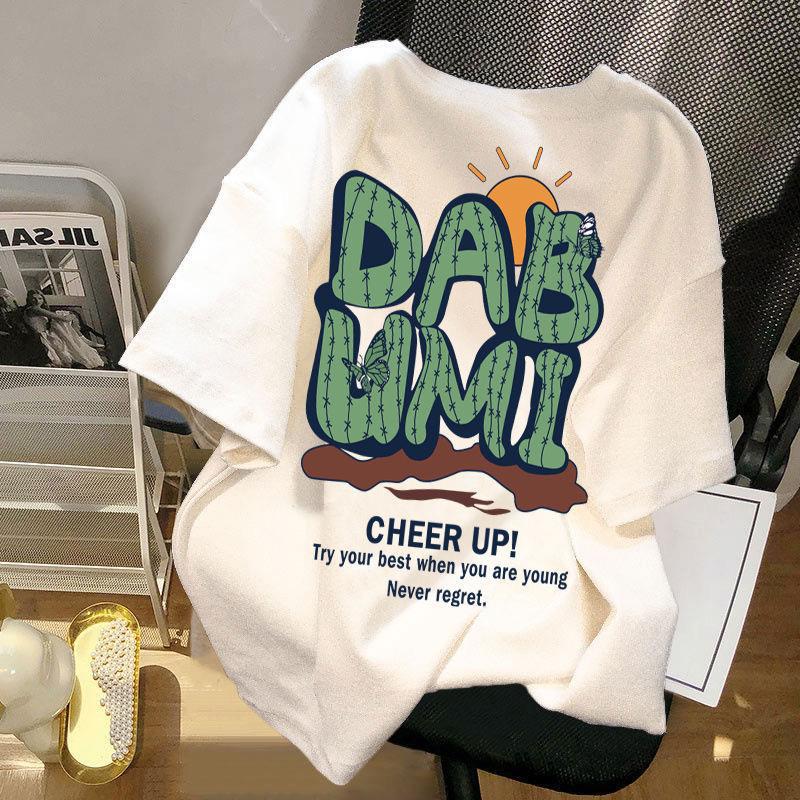 カットソー ビッグロゴ入りゆったりカットソー