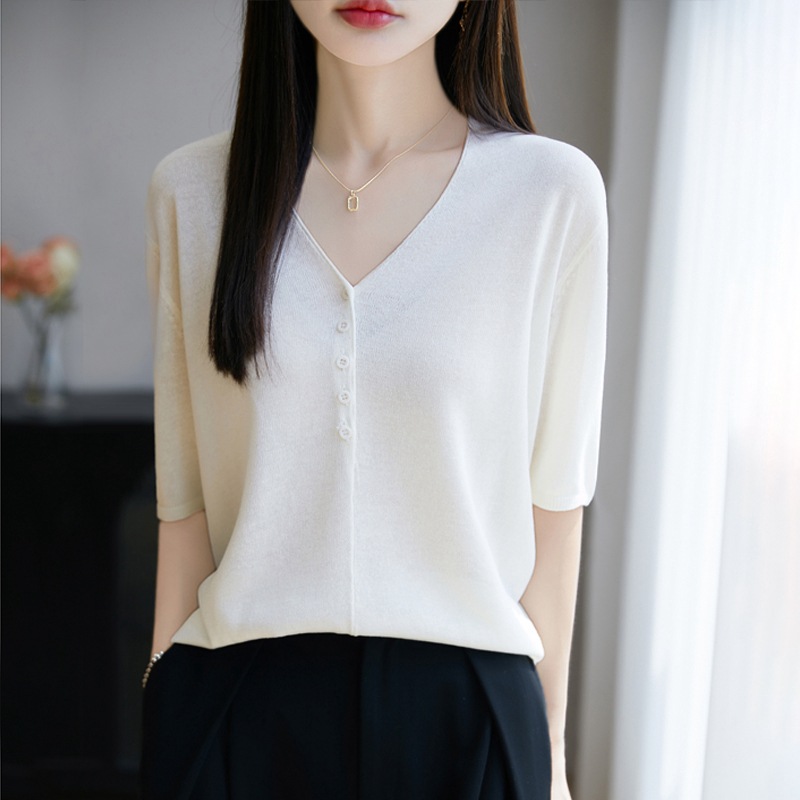 https://fulmo-img-server.com/cutton/627545e7-2a49-4c66-a789-cbde4ba188ab.jpg