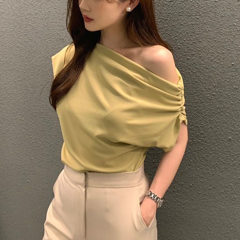  カットソー 優美なドレープ肩魅せボートネック