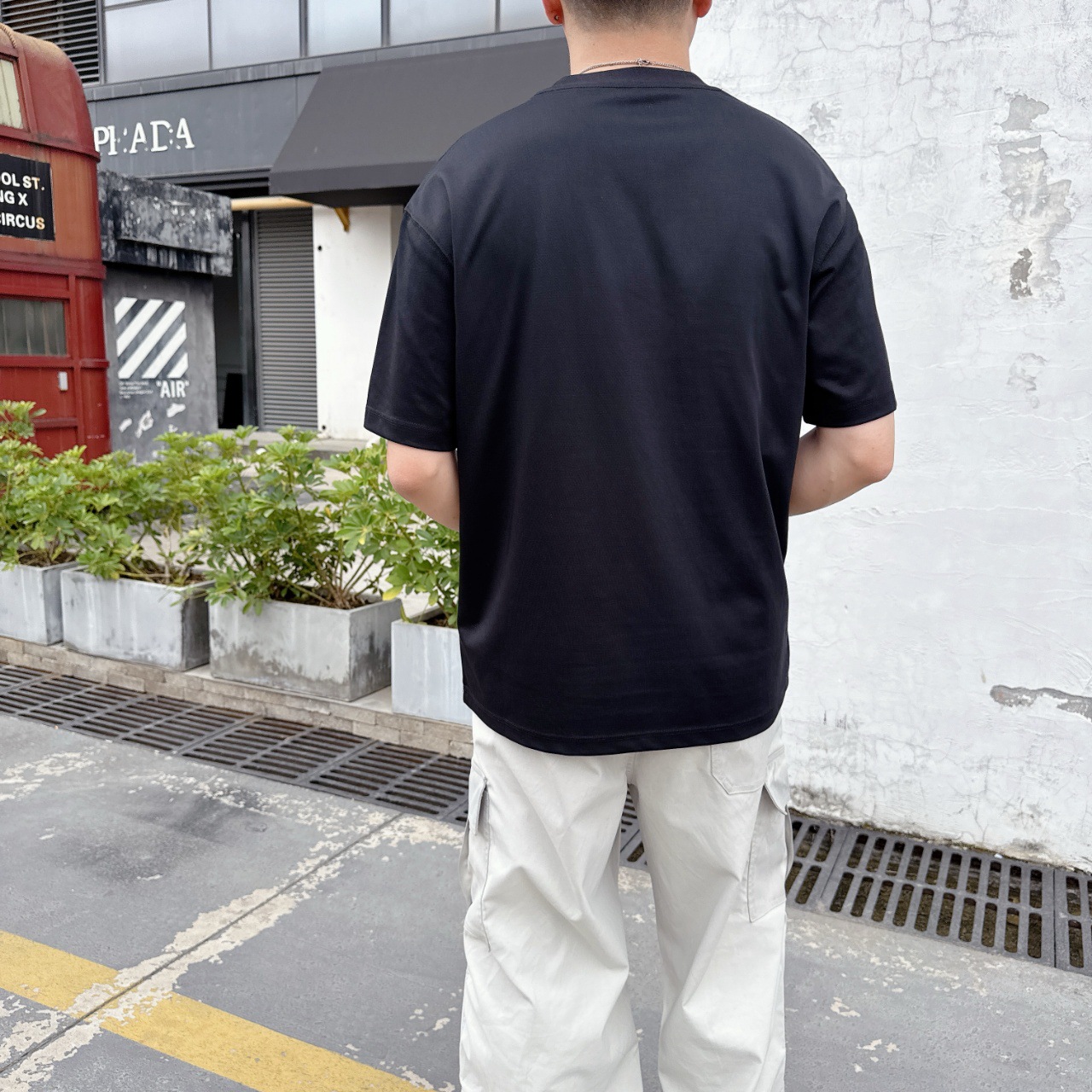 カットソー 斜めロゴプリント半袖カットソー