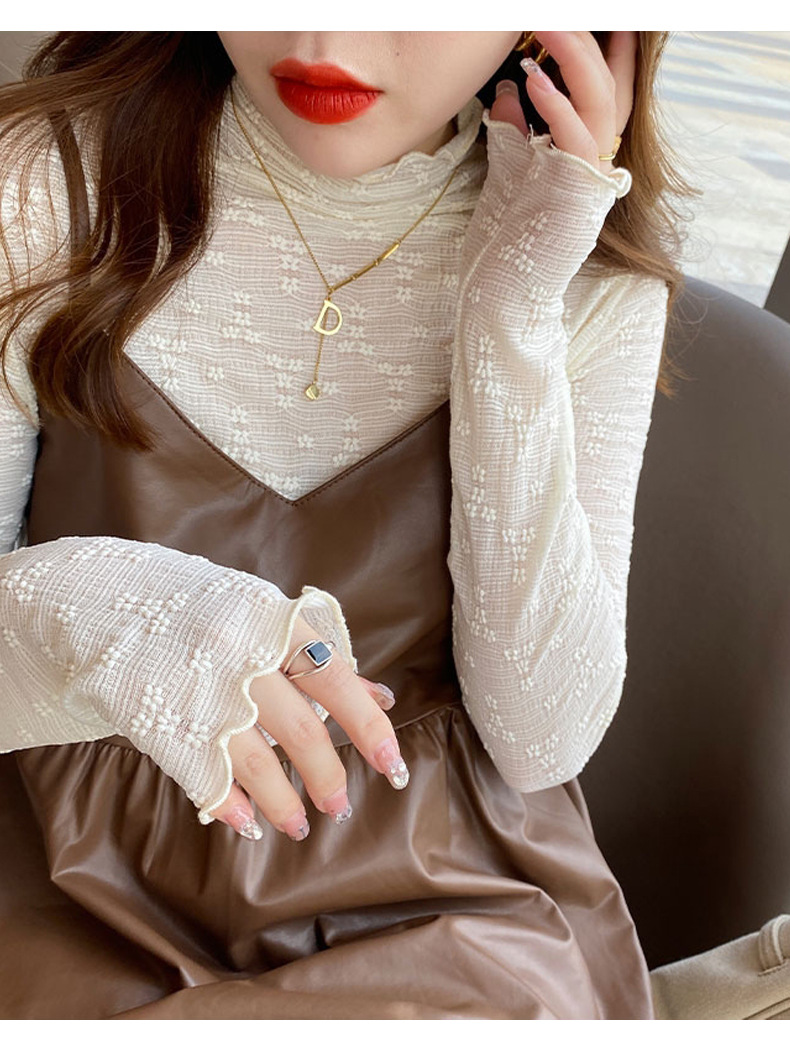 花柄透かし編みハイネックカットソー長袖