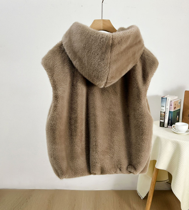 カットソー 秋冬新作 ふわふわノースリーブ フード付きファーベスト 防寒