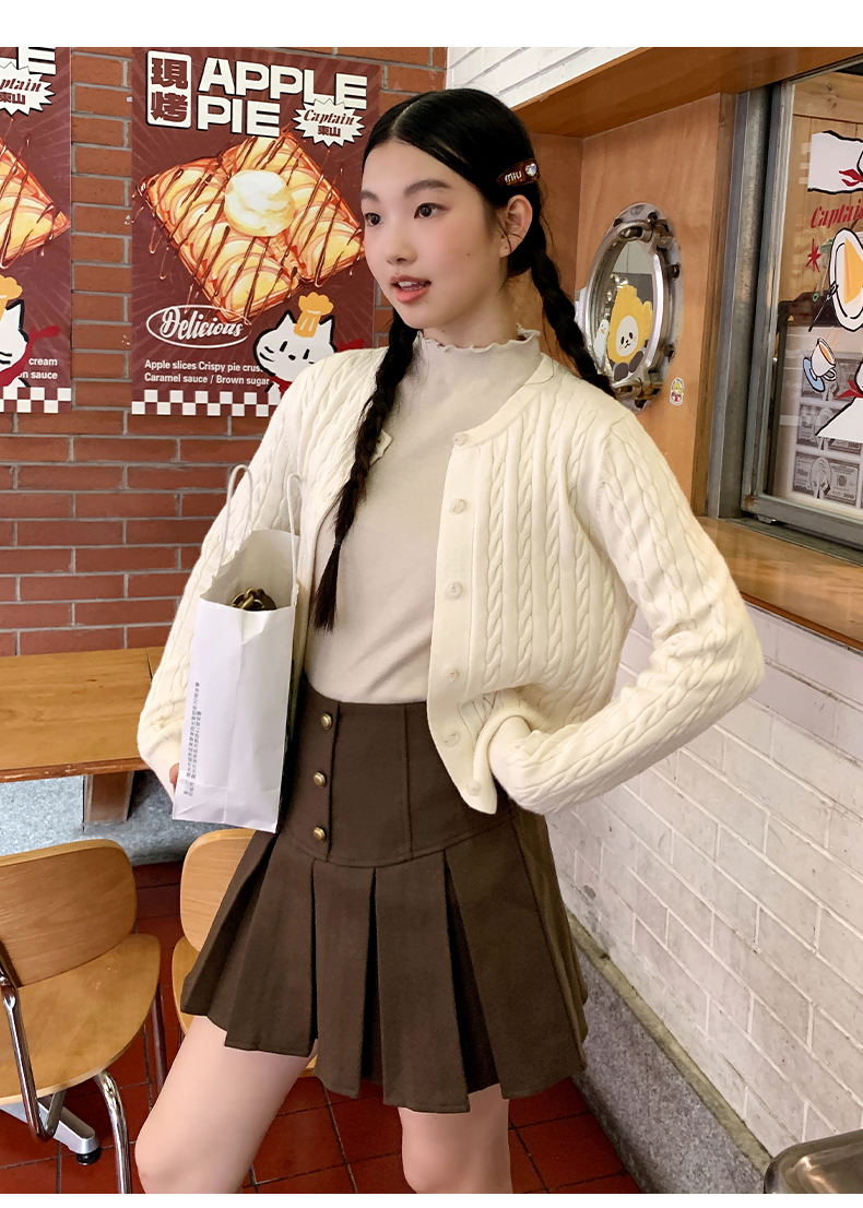 https://fulmo-img-server.com/cutton/b5fcdcb4-2cd4-463a-b9f2-04f9ba4166e3.jpg