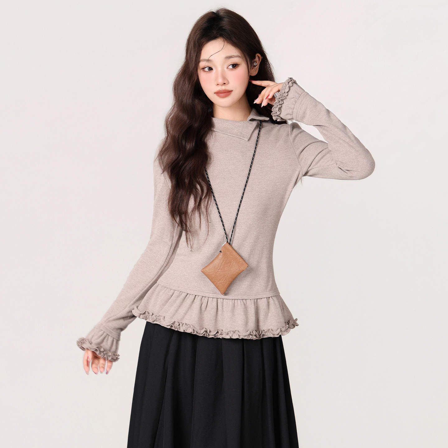 秋冬新作 フリル袖ハイネック カットソー ベージュ