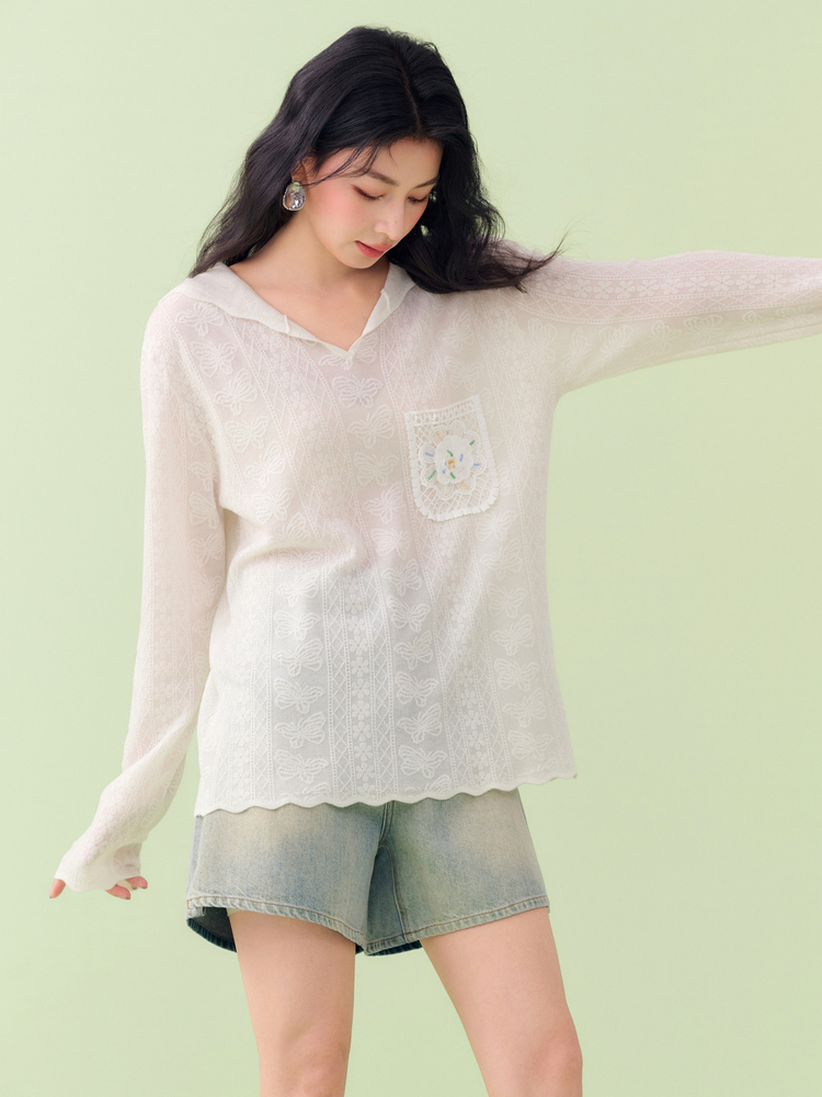 カットソー 刺繍ポケット付き透かし編みVネック