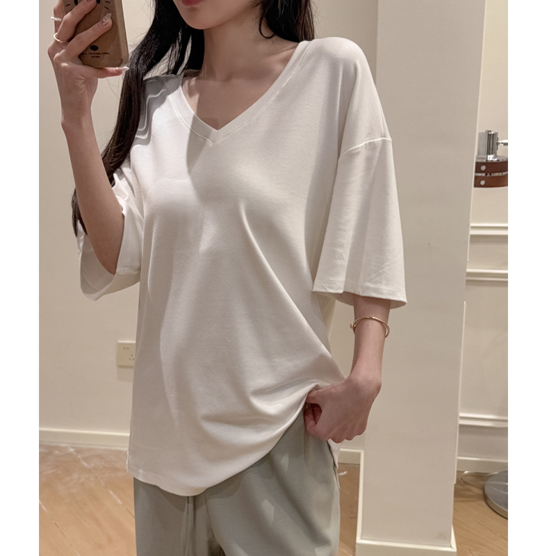 カットソー ゆったりシルエットVネックカットソー