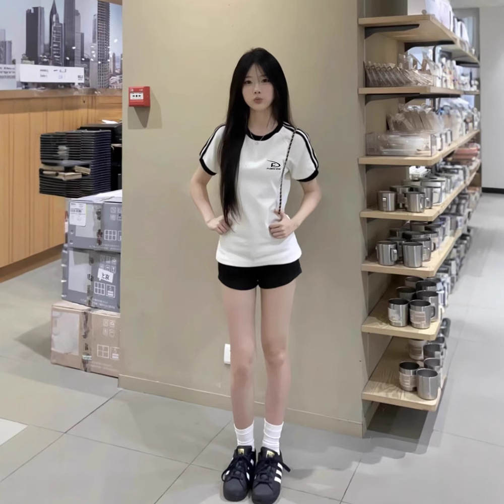 https://fulmo-img-server.com/cutton/e3134dfa-c8f6-46c7-96af-7c9db0b0e391.jpg