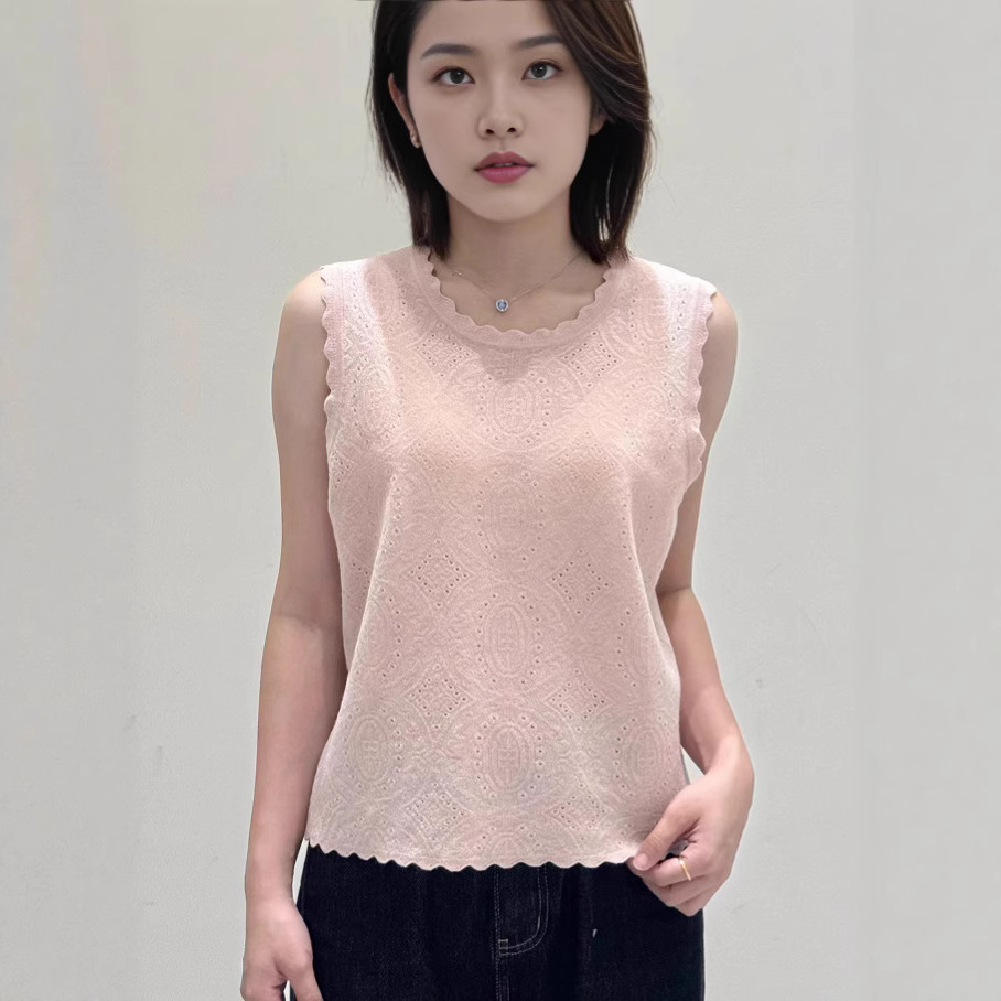 カットソー 花模様刺繍ノースリーブカットソー