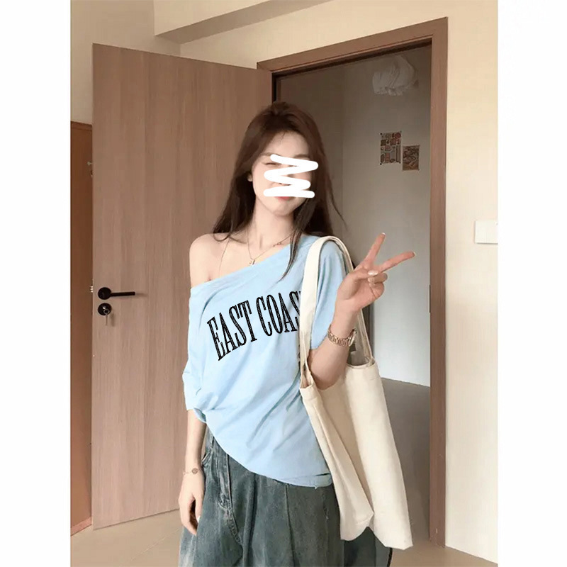 カットソー ゆったりワイドネック ロゴカットソー