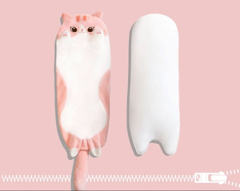 https://fulmo-img-server.com/dakimakura-store/1785132819886_kra8j40a_sq4pbsvp.jpeg