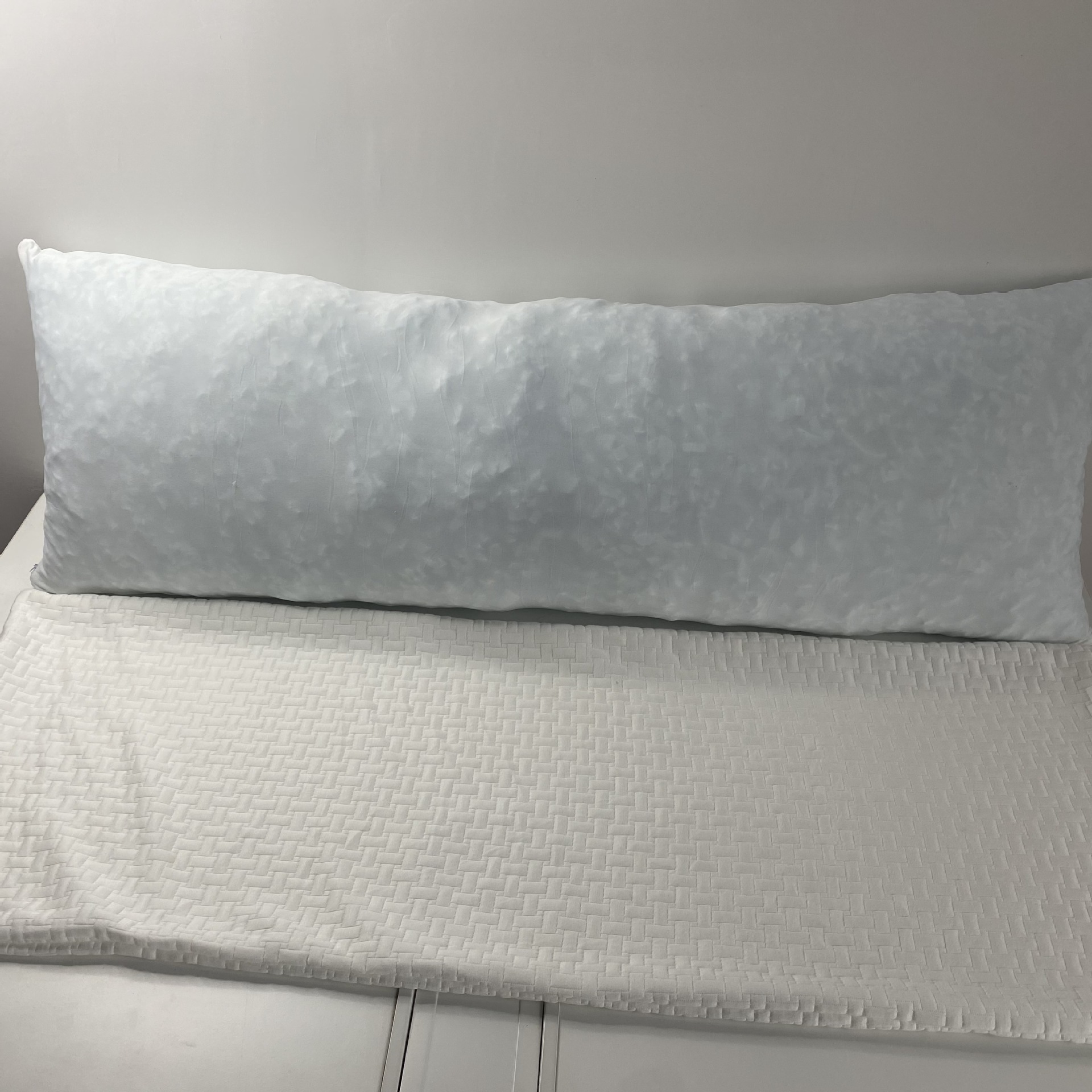 https://fulmo-img-server.com/dakimakura-store/43c5d3c6-cbd2-43d7-8ad5-9b97f487fffe.jpg