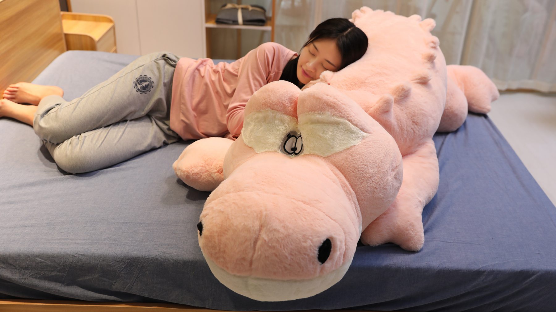 https://fulmo-img-server.com/dakimakura-store/5c07129c-90c3-4082-8d1d-2463b1343846.jpg
