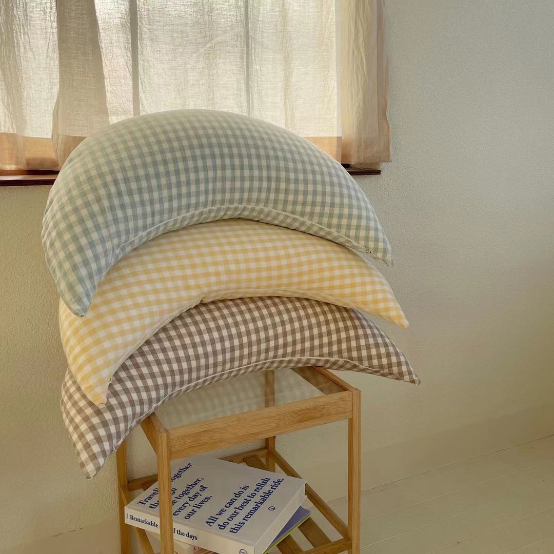 https://fulmo-img-server.com/dakimakura-store/89d74e8f-d132-413f-b406-10f9b5f0e0ad.jpg