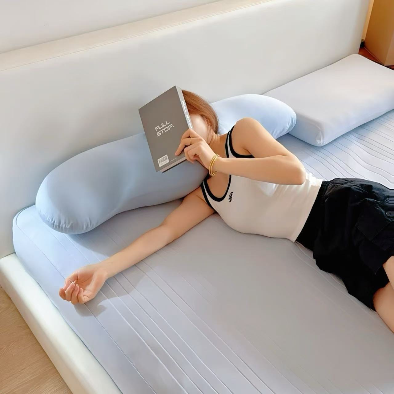 https://fulmo-img-server.com/dakimakura-store/af7082e6-e333-4e53-80e5-21228a3bc383.jpg