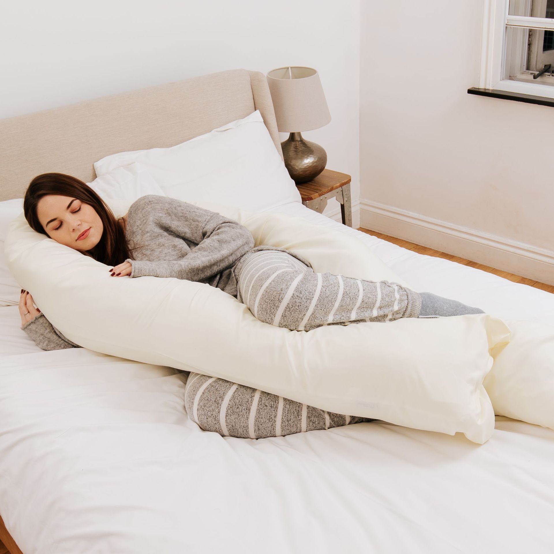 https://fulmo-img-server.com/dakimakura-store/b3b0ddf5-1ece-4019-8071-37382aa286f0.jpg