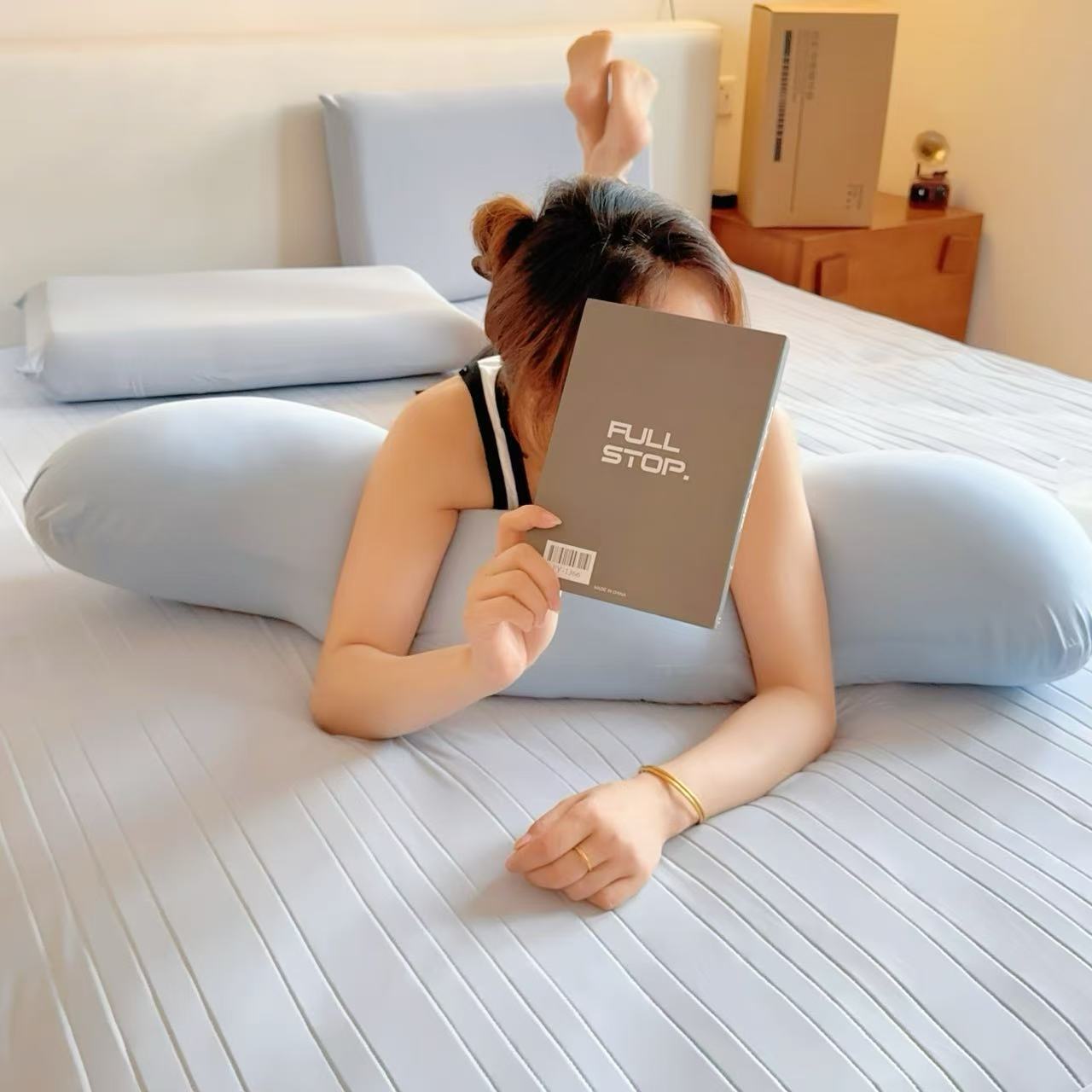 https://fulmo-img-server.com/dakimakura-store/c76cebb9-0ab3-4a44-982d-0f9eaff2e372.jpg
