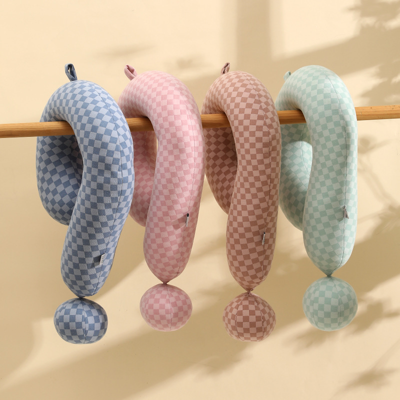 https://fulmo-img-server.com/dakimakura-store/caabebad-b18f-409f-977d-01bffe0e10ae.jpg