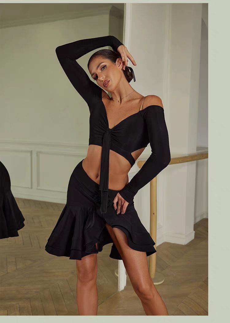 ダンス衣装 オフショルダーリボン付き多段フリルラテンダンスセット