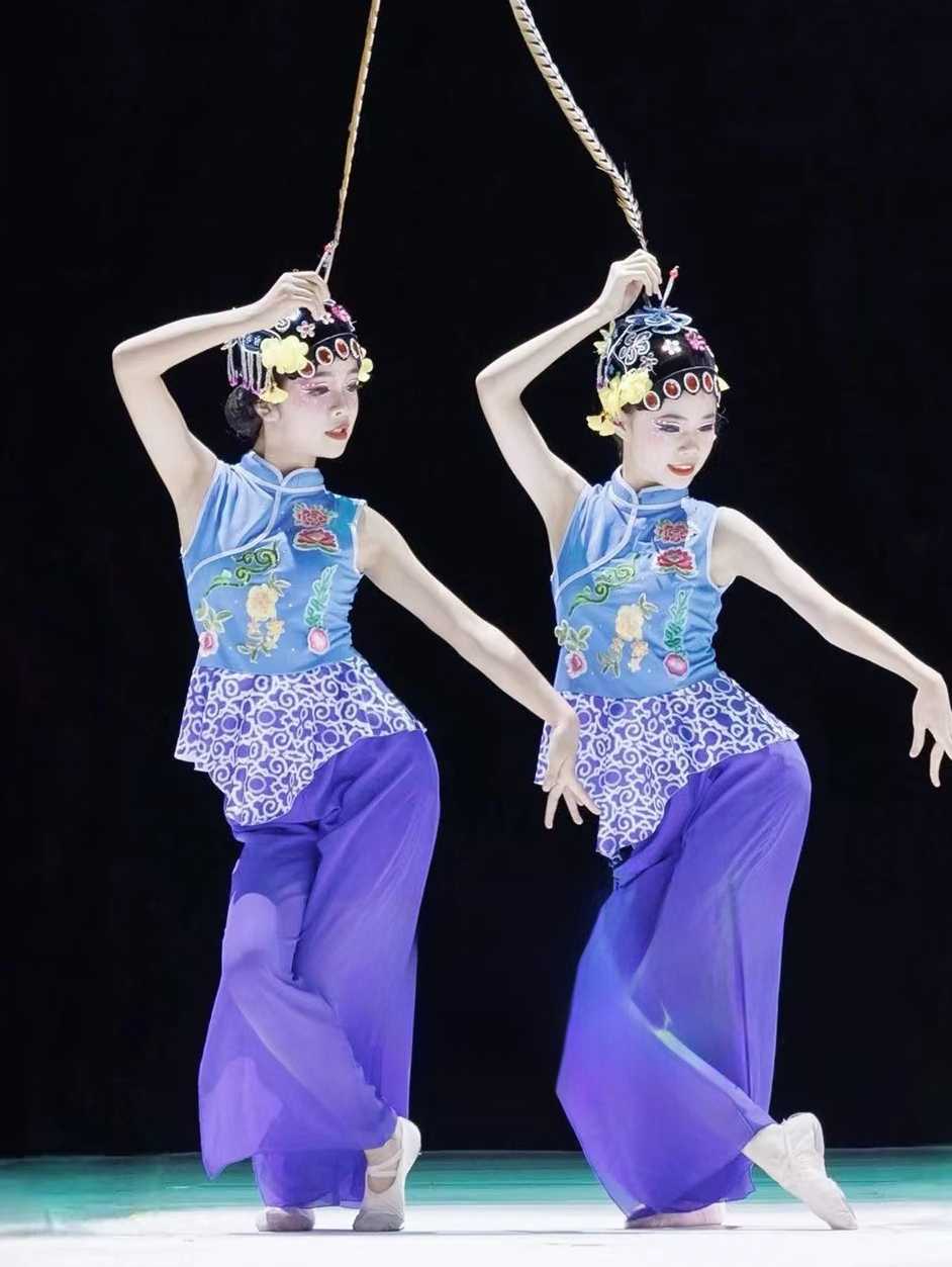 ダンス衣装 伝統舞踊チャイナカット二部式衣装