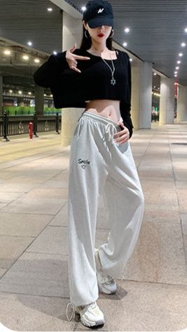 ダンス衣装 スマイル刺繍クロップトップとワイドパンツセット