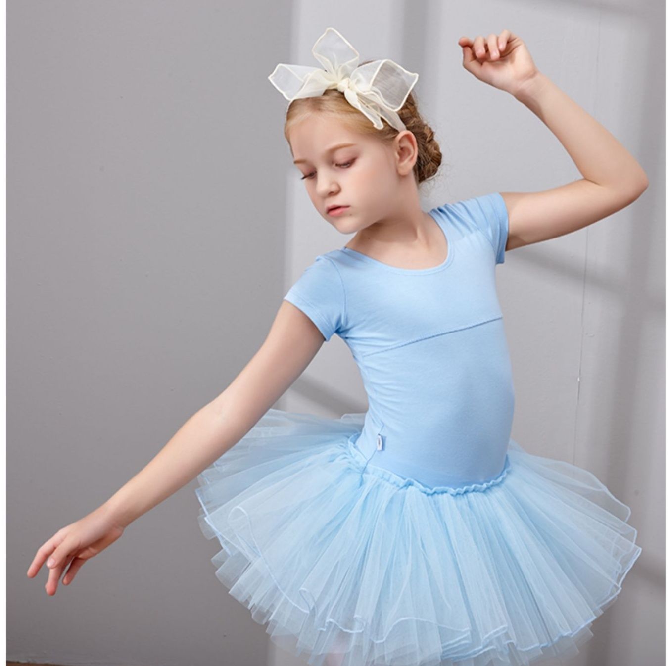 https://fulmo-img-server.com/dancebeat/1756627403976_6d43egpv_kocfky44.jpeg