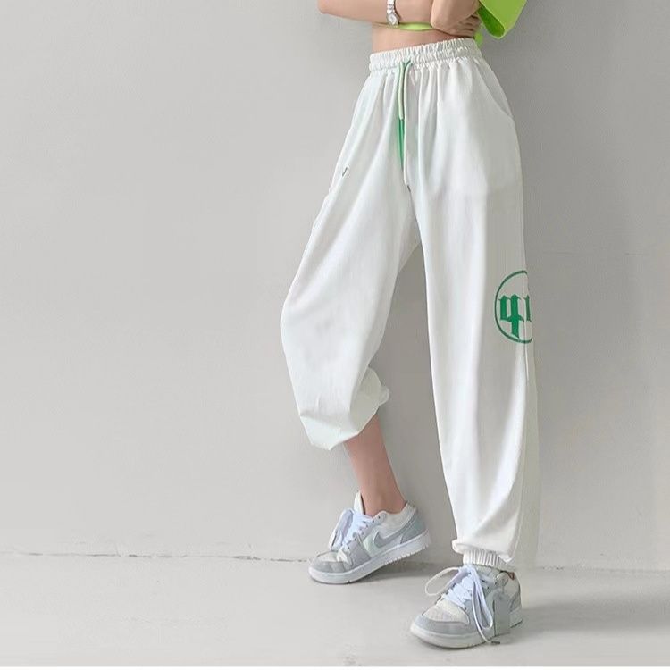 ダンス衣装 ロゴプリント裾ゴムゆったりジョガーパンツ　ヒップホップ
