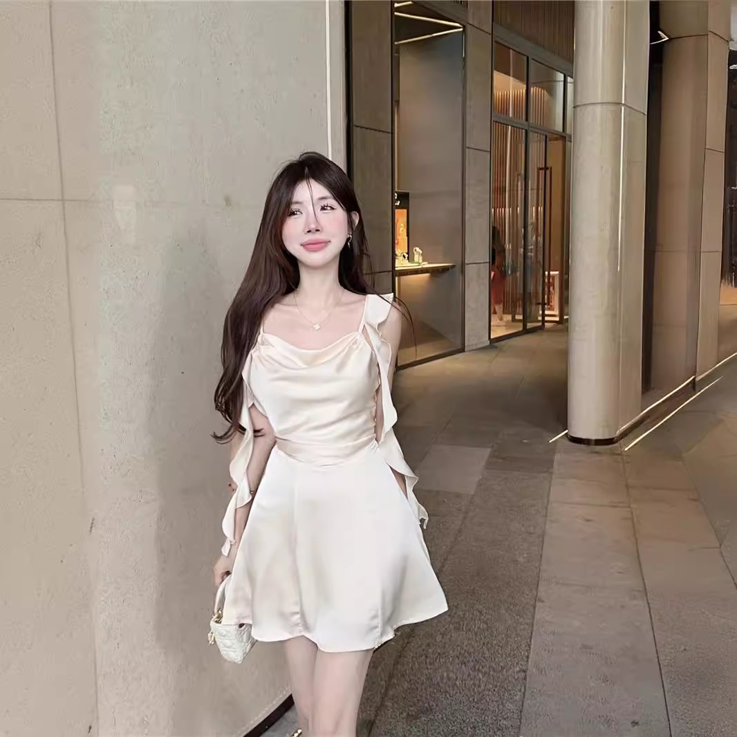 ダンス衣装 肩リボン付きフリル袖ワンピース