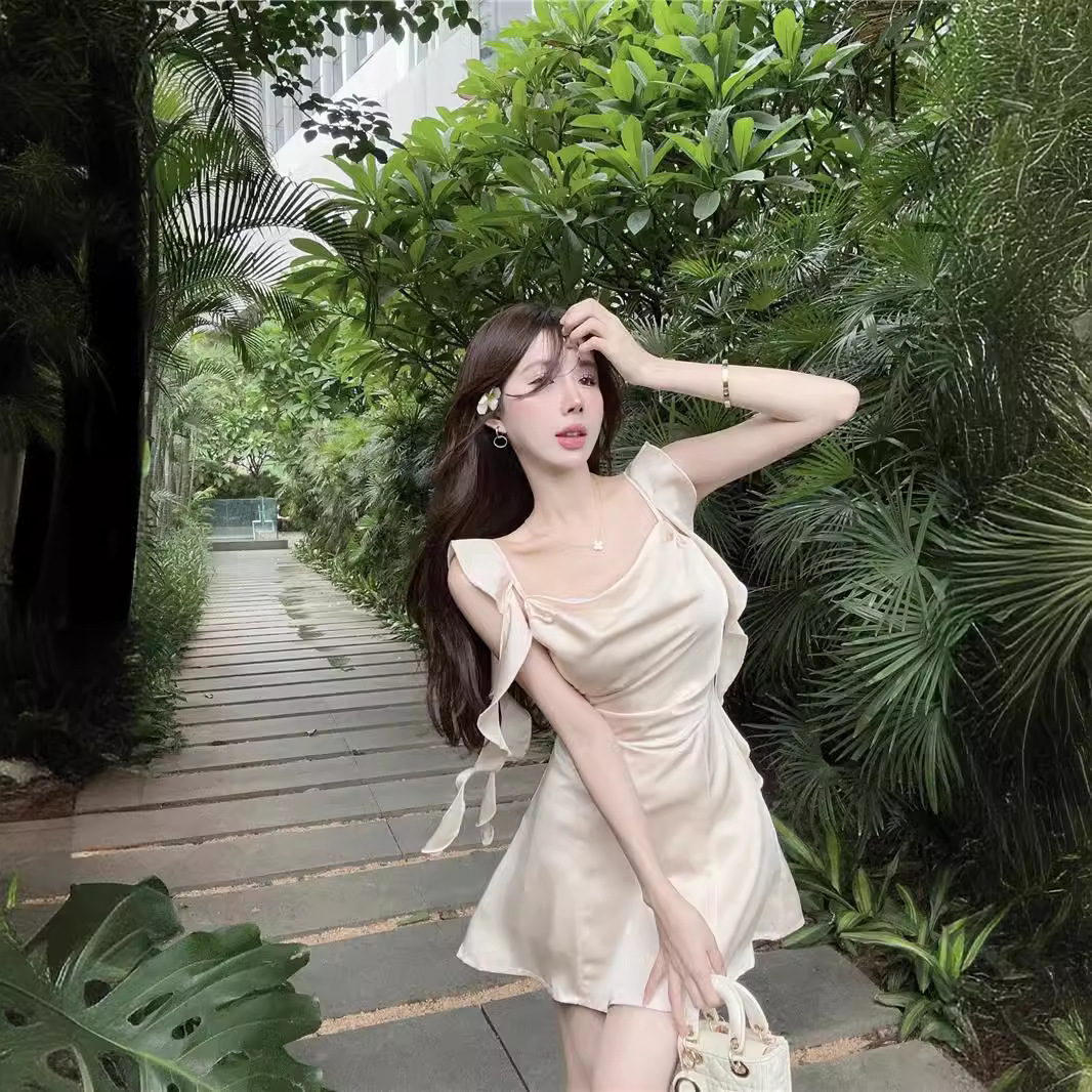 ダンス衣装 肩リボン付きフリル袖ワンピース