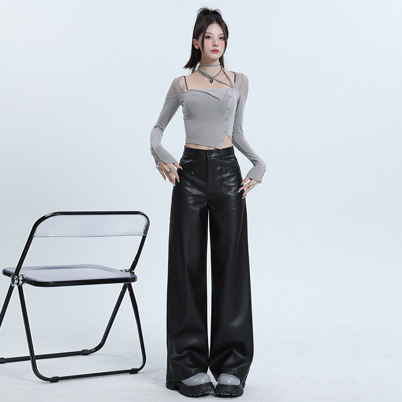 ダンス衣装 合成皮革ワイドパンツとへそ出しトップスセット