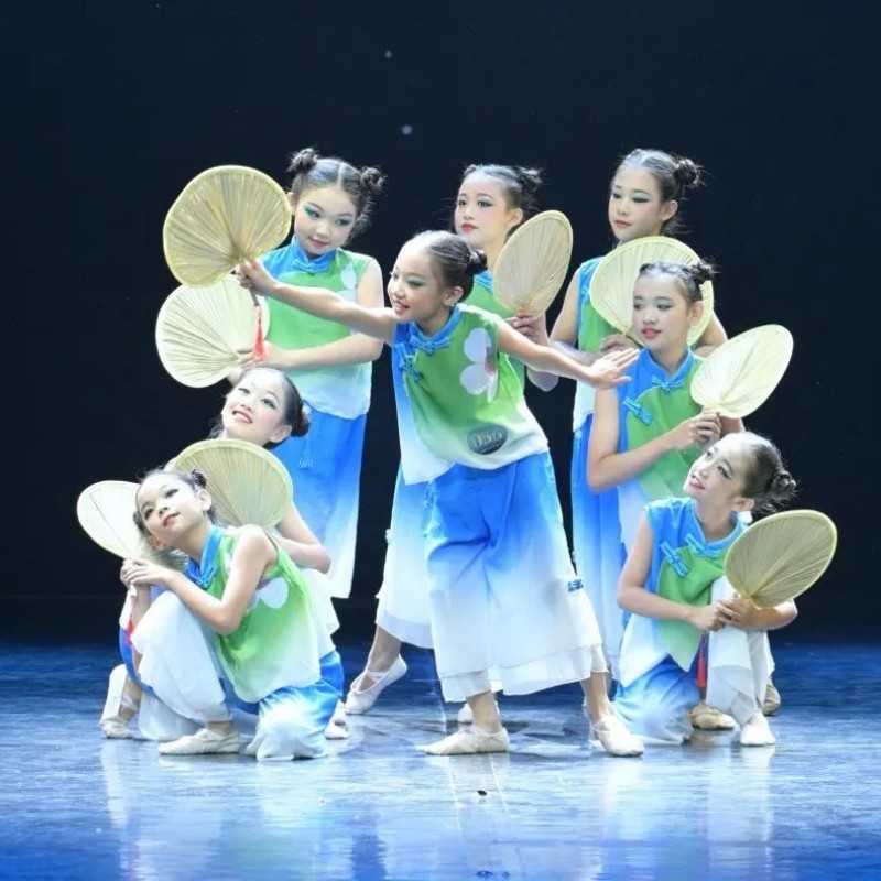 ダンス衣装 花蓮の舞 キッズ民族風衣装セット