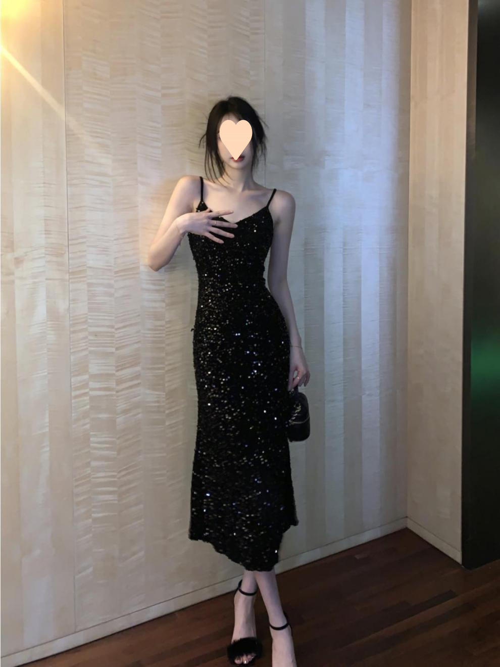 ダンス衣装 スパンコール輝く細身キャミソールワンピース