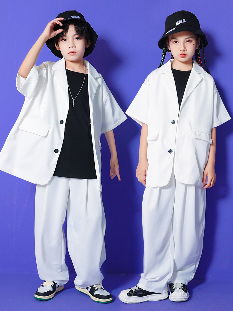 https://fulmo-img-server.com/dancebeat/ad49dbf8-10ae-4f77-a663-0d4a98ddb456.jpg