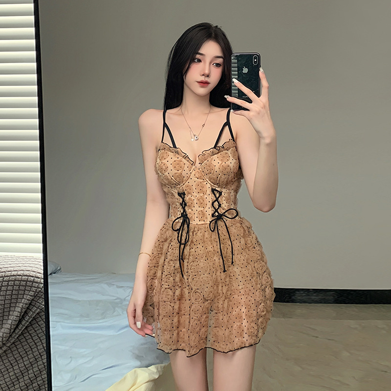 ダンス衣装 編み上げリボン付きドット柄キャミソールドレス