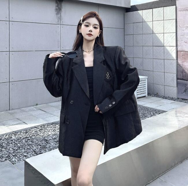 https://fulmo-img-server.com/dancebeat/f1bf8dbc-11e9-48bb-877f-43a8bcce40f2.jpg
