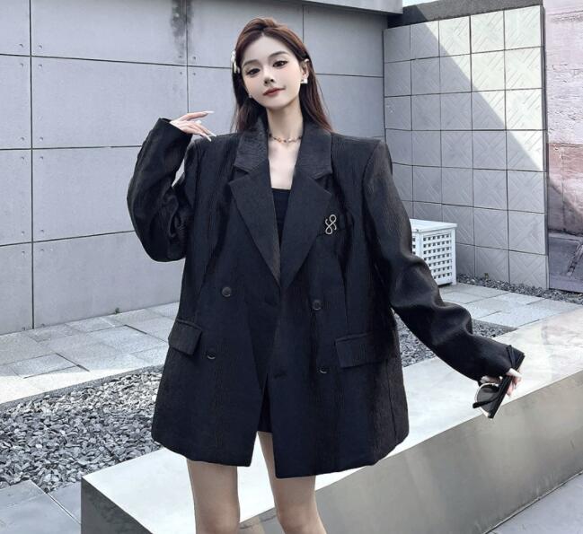 https://fulmo-img-server.com/dancebeat/f227ab3f-eb57-492e-93b5-d8534cbe6a95.jpg